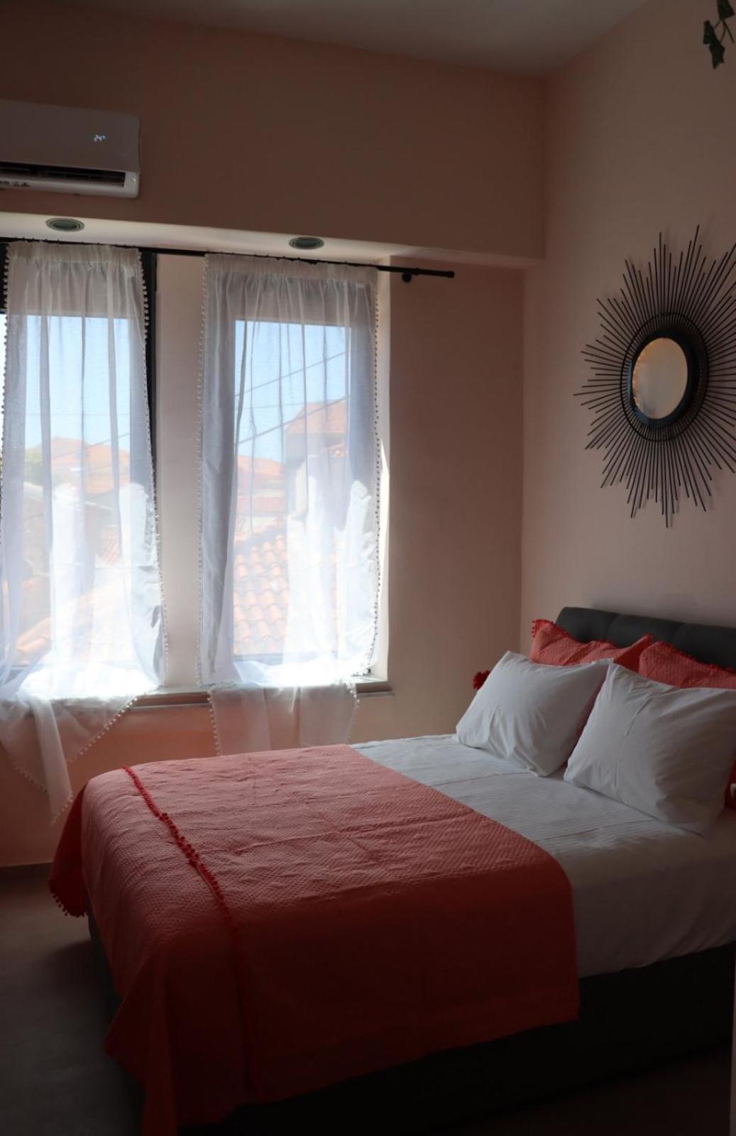 Mine Apartment Mytilíni Екстериор снимка